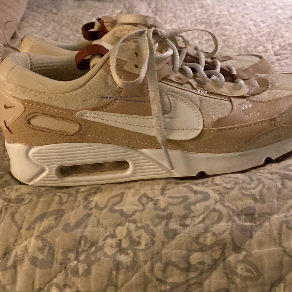 Nike air max.